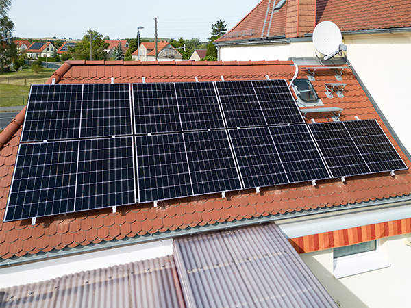 2,9 kWp PV-Anlage in Niederau - mit Speicher auf Satteldach mit Bieberschwanz