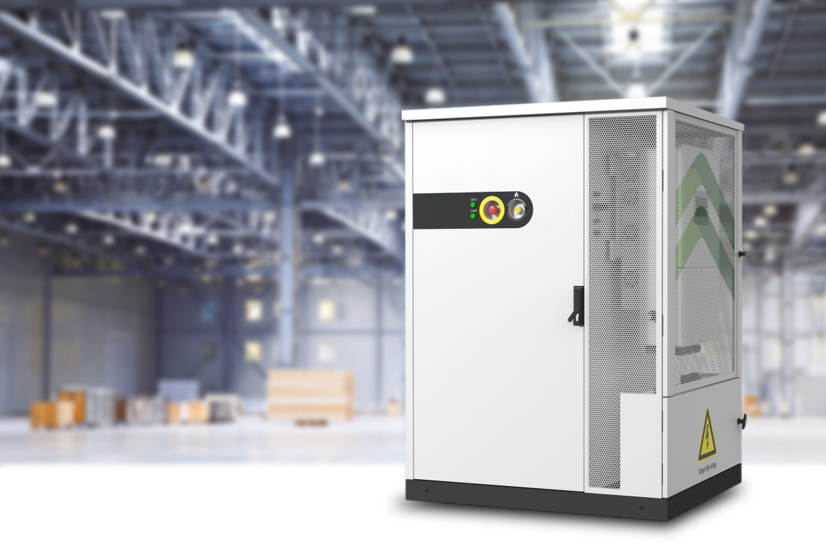 All-in-One Stromspeichersystem in Industriehalle – geeignet für gewerbliche Anwendungen mit 50 bis 120 kWh Kapazität